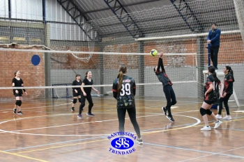 Alunos de 6º e de 7º ano participam dos Jogos Interséries Franciscanos 