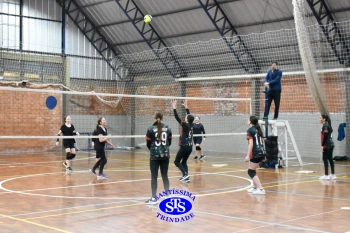 Alunos de 6º e de 7º ano participam dos Jogos Interséries Franciscanos 