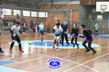 Alunos de 6º e de 7º ano participam dos Jogos Interséries Franciscanos 