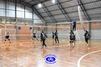 Alunos de 6º e de 7º ano participam dos Jogos Interséries Franciscanos 