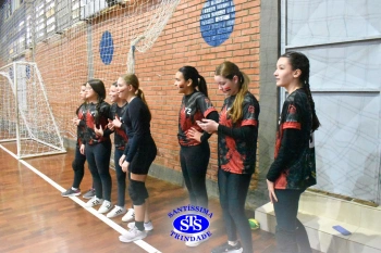 Alunos de 6º e de 7º ano participam dos Jogos Interséries Franciscanos 
