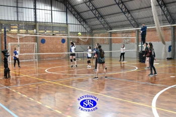 Alunos de 6º e de 7º ano participam dos Jogos Interséries Franciscanos 