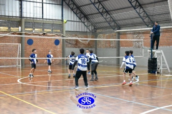 Alunos de 6º e de 7º ano participam dos Jogos Interséries Franciscanos 