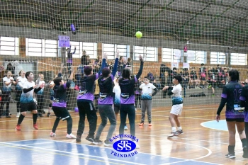 Alunos de 6º e de 7º ano participam dos Jogos Interséries Franciscanos 