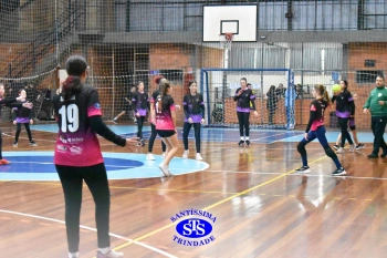 Alunos de 6º e de 7º ano participam dos Jogos Interséries Franciscanos 