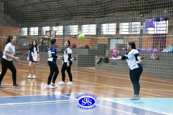Alunos de 6º e de 7º ano participam dos Jogos Interséries Franciscanos 