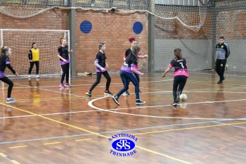 Alunos de 6º e de 7º ano participam dos Jogos Interséries Franciscanos 