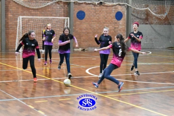 Alunos de 6º e de 7º ano participam dos Jogos Interséries Franciscanos 