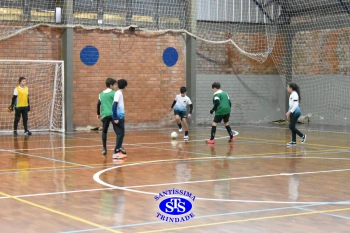 Alunos de 6º e de 7º ano participam dos Jogos Interséries Franciscanos 