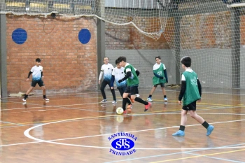 Alunos de 6º e de 7º ano participam dos Jogos Interséries Franciscanos 