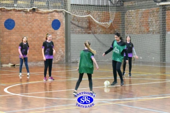 Alunos de 6º e de 7º ano participam dos Jogos Interséries Franciscanos 