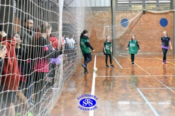 Alunos de 6º e de 7º ano participam dos Jogos Interséries Franciscanos 