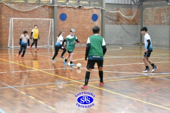Alunos de 6º e de 7º ano participam dos Jogos Interséries Franciscanos 