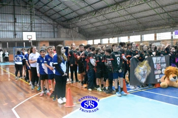 Alunos de 6º e de 7º ano participam dos Jogos Interséries Franciscanos 