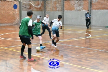 Alunos de 6º e de 7º ano participam dos Jogos Interséries Franciscanos 