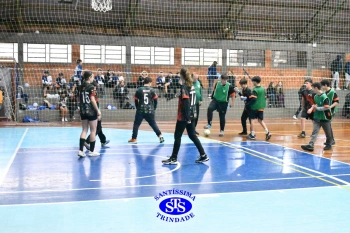 Alunos de 6º e de 7º ano participam dos Jogos Interséries Franciscanos 