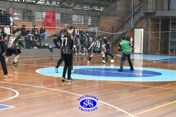 Alunos de 6º e de 7º ano participam dos Jogos Interséries Franciscanos 