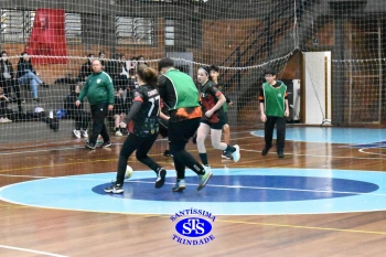 Alunos de 6º e de 7º ano participam dos Jogos Interséries Franciscanos 