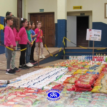 Arrecadamos mais de 800 quilos de alimentos no Gesto Fraterno de Corpus Christi 