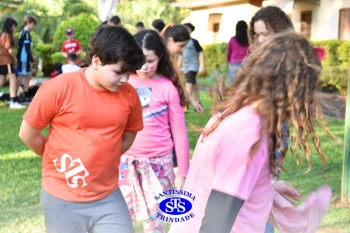Festa das Cores é marcada por muita alegria e diversão