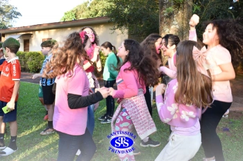 Festa das Cores é marcada por muita alegria e diversão