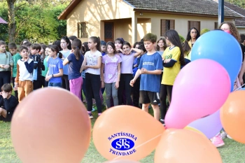 Festa das Cores é marcada por muita alegria e diversão
