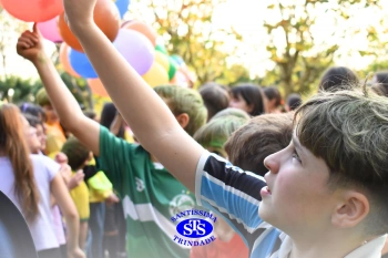 Festa das Cores é marcada por muita alegria e diversão