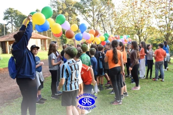 Festa das Cores é marcada por muita alegria e diversão