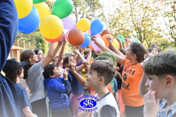 Festa das Cores é marcada por muita alegria e diversão