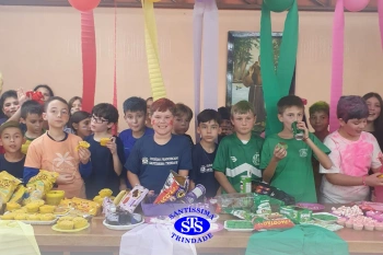 Festa das Cores é marcada por muita alegria e diversão
