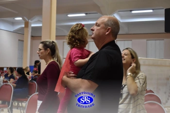 Homenagem aos pais dos alunos do Infantil 1, 2 e 3