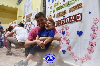 Homenagem aos pais dos alunos do Infantil 1, 2 e 3