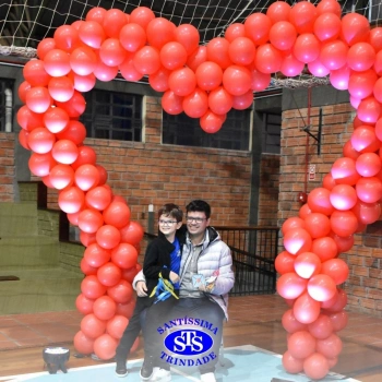 Crianças do 1º e 2º ano homenageiam os pais de forma especial e com muito amor 