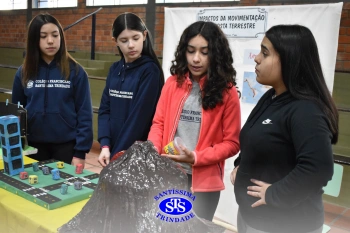 7º ano | Feira de Ciências promove múltiplas aprendizagens