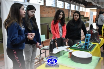 7º ano | Feira de Ciências promove múltiplas aprendizagens