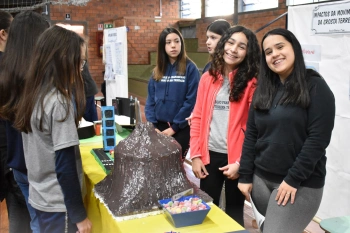 7º ano | Feira de Ciências promove múltiplas aprendizagens