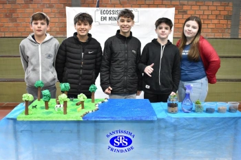 7º ano | Feira de Ciências promove múltiplas aprendizagens