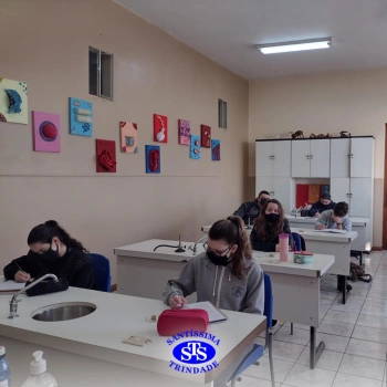 1ª série EM | Aula prática no Laboratório