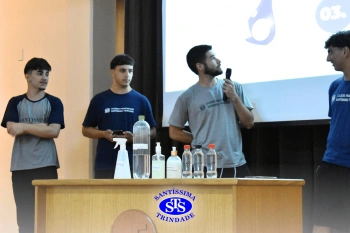 Alunos apresentam projetos criados para a Feira de Soluções Ambientais