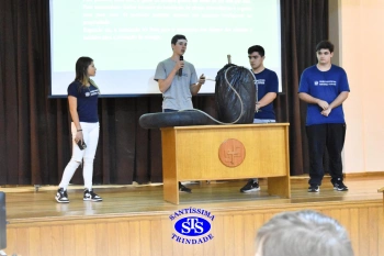 Alunos apresentam projetos criados para a Feira de Soluções Ambientais