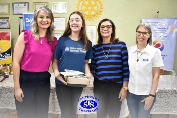 Alunos são premiados em concurso de redação