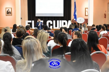 Preparação para o novo ano letivo continua durante as reuniões
