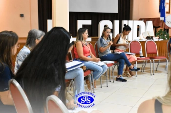 Preparação para o novo ano letivo continua durante as reuniões
