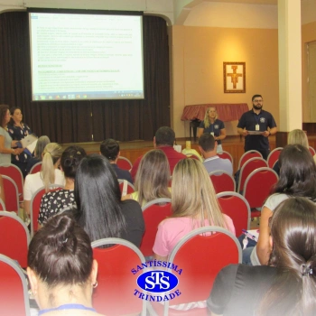 Professores participam de Reuniões Pedagógicas