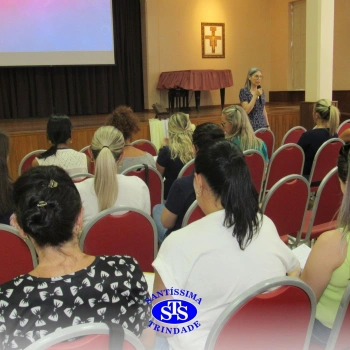 Professores participam de Reuniões Pedagógicas