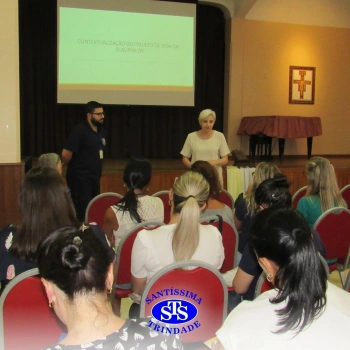 Professores participam de Reuniões Pedagógicas