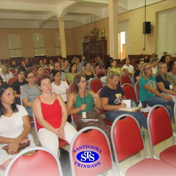 Professores participam de Reuniões Pedagógicas