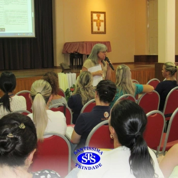 Professores participam de Reuniões Pedagógicas