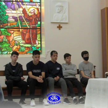 Celebrações com turmas de 8º e 9º ano e Ensino Médio