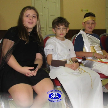 Festa do Olimpo, com alunos do 6º ano